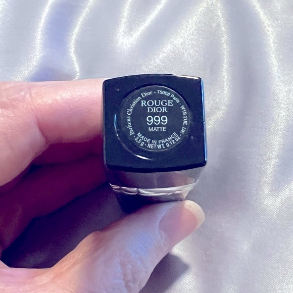 DIOR Rouge Dior Refillable Lipstick 999 Red Matte NEW w/o Box Limited Ed - Picture 3 of 3